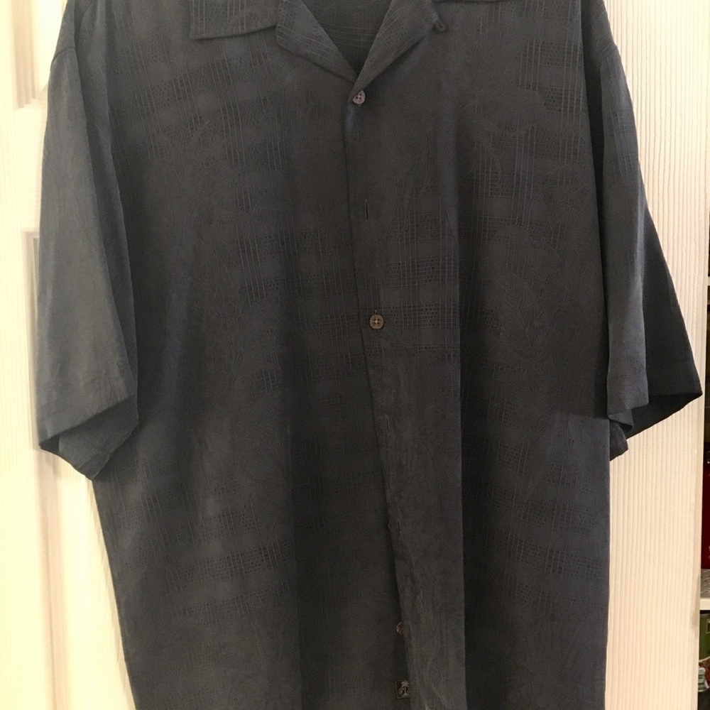 Silk tommy Bahama short sleeve shirt M EUC men’s